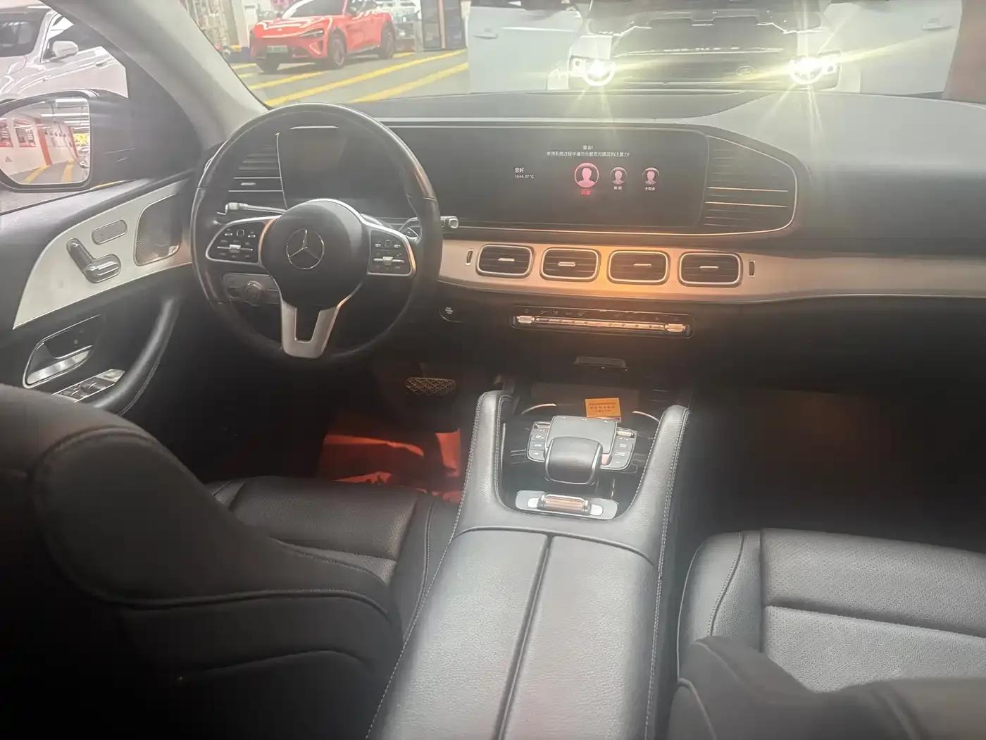 Mercedes-Benz GLE Coupe 2021 GLE 350 e 4MATIC Coupe SUV — миниатюра 8