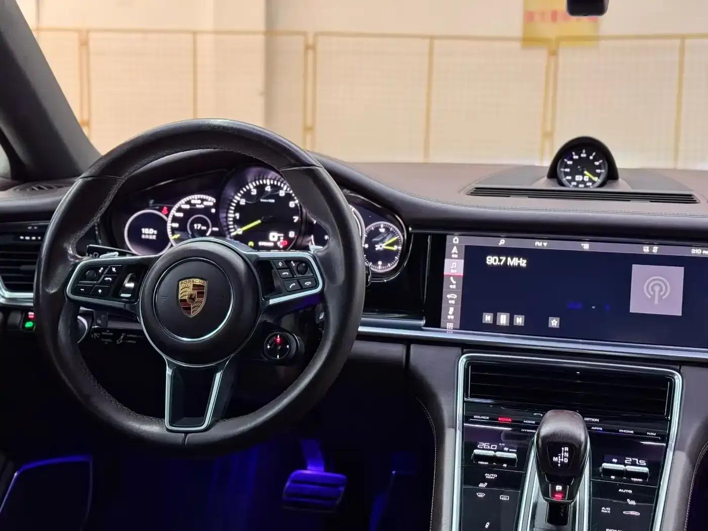 2017 Panamera 4 E-Hybrid Executive Long Wheelbase 2.9T — миниатюра 3