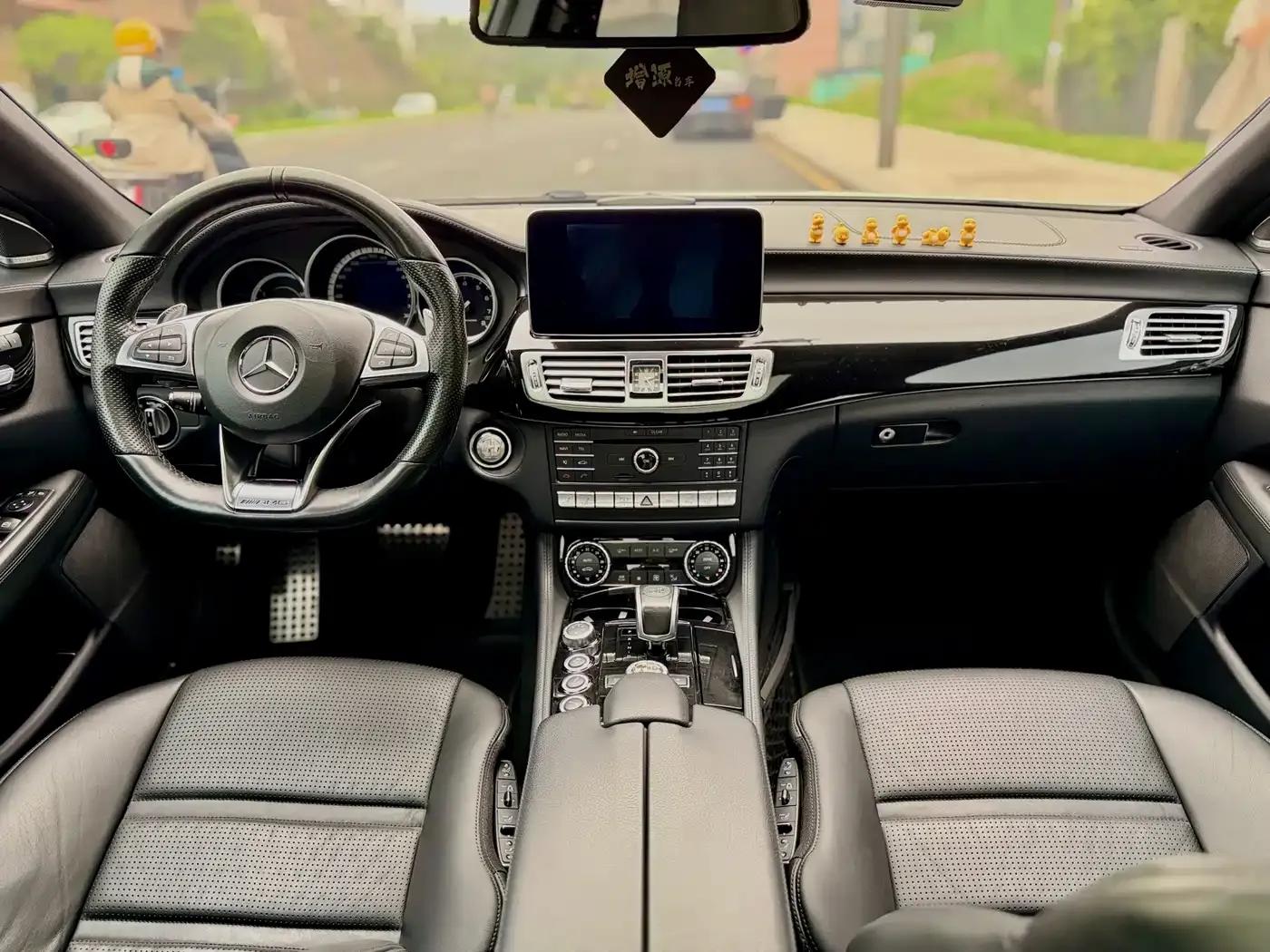 2015 Mercedes-Benz CLS AMG 63 4MATIC — миниатюра 13