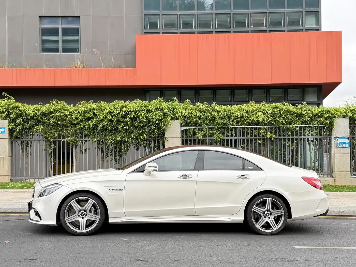 2015 Mercedes-Benz CLS AMG 63 4MATIC — миниатюра 3