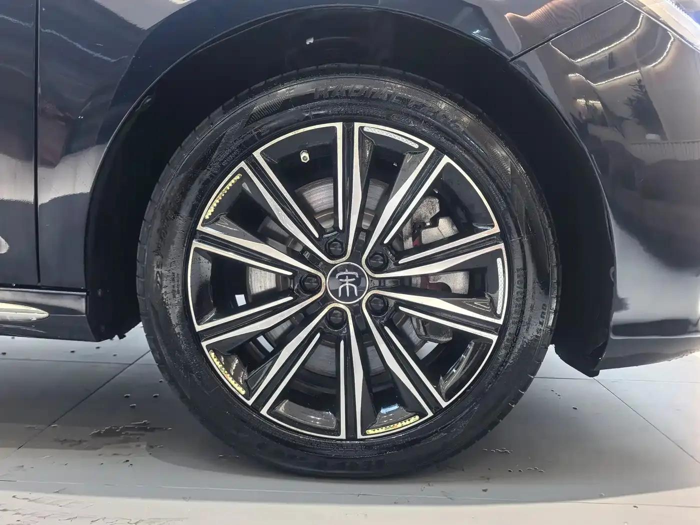 Song MAX New Energy 2019 DM 1.5T Intelligent Connected 7-Seater National VI Emission Standard — миниатюра 27