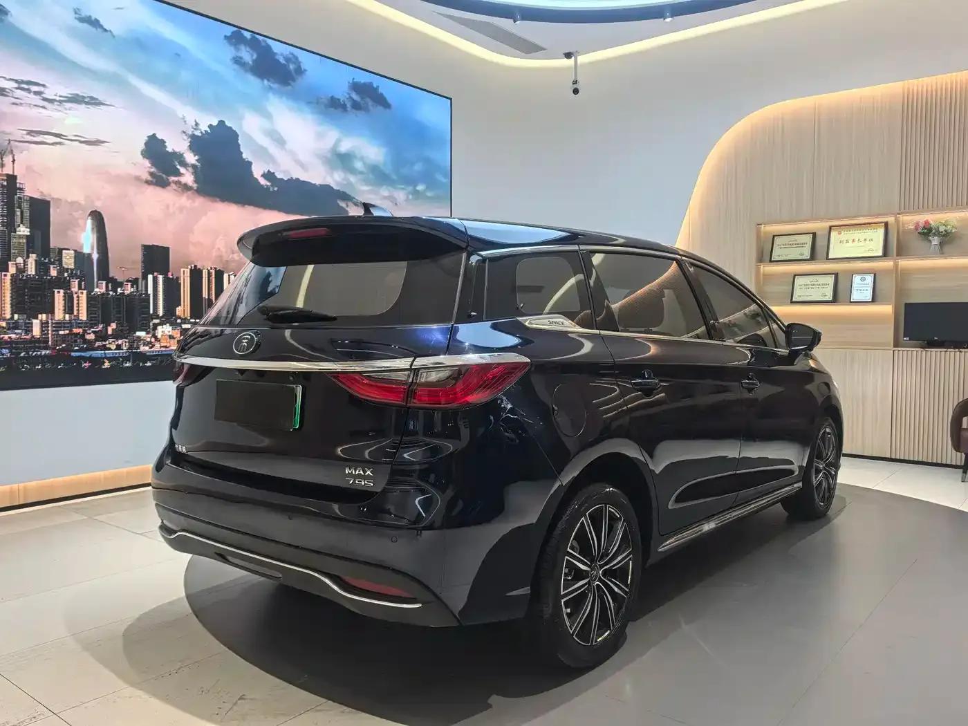 Song MAX New Energy 2019 DM 1.5T Intelligent Connected 7-Seater National VI Emission Standard — миниатюра 4