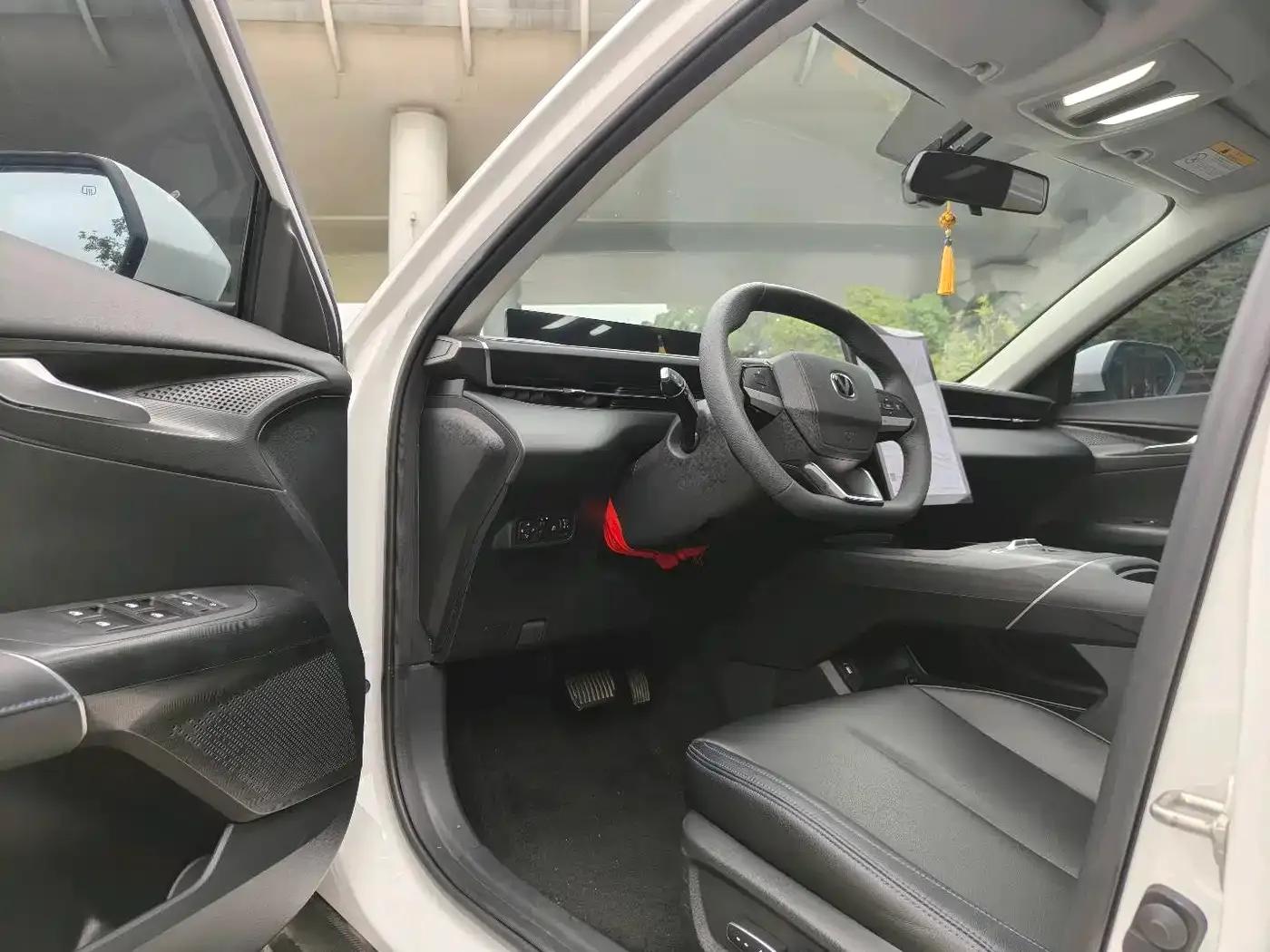 Changan Eado PHEV 2025 Smart Blue Whale 145KM High-Performance Edition — миниатюра 13