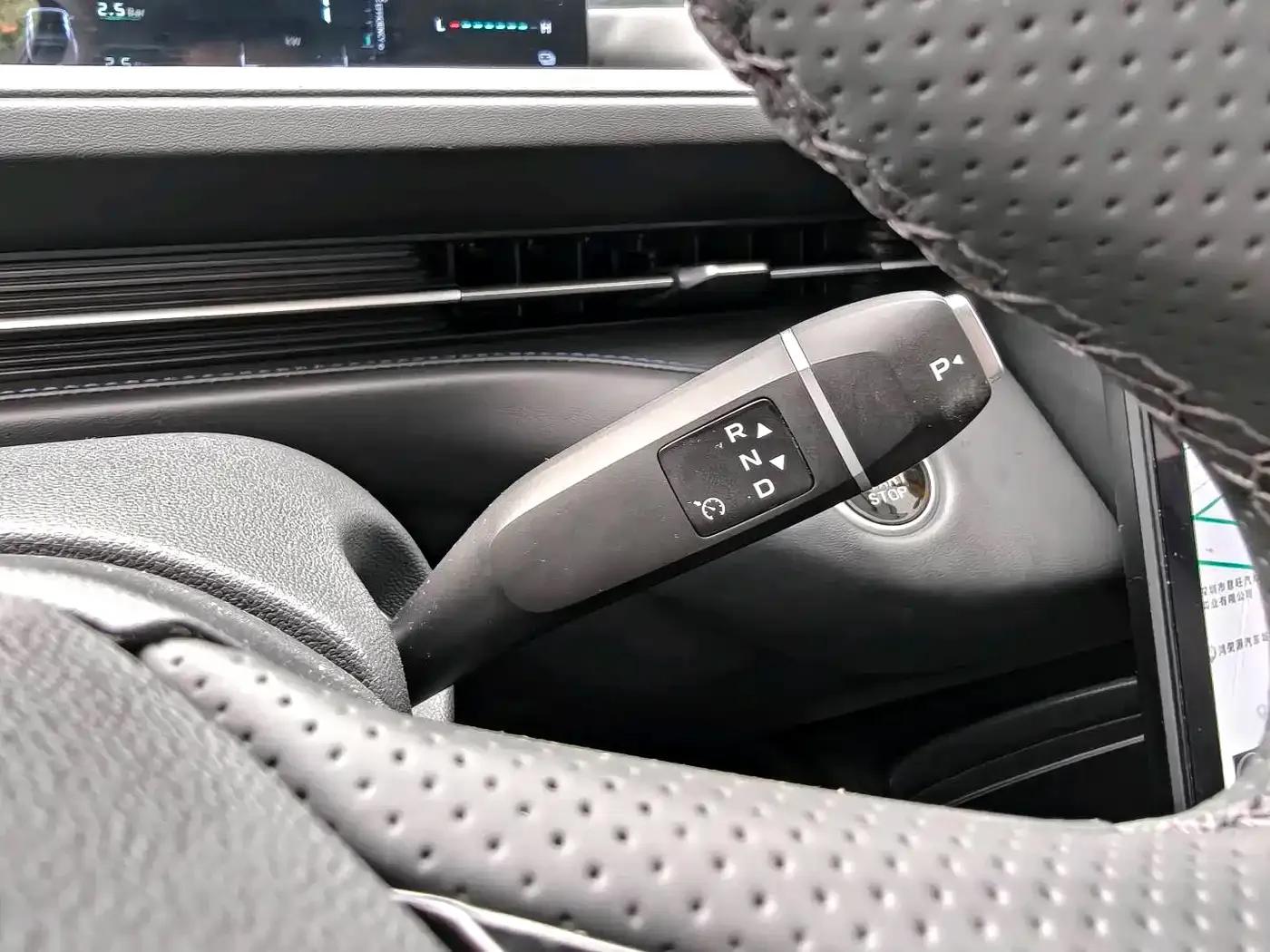 Changan Eado PHEV 2025 Smart Blue Whale 145KM High-Performance Edition — миниатюра 17