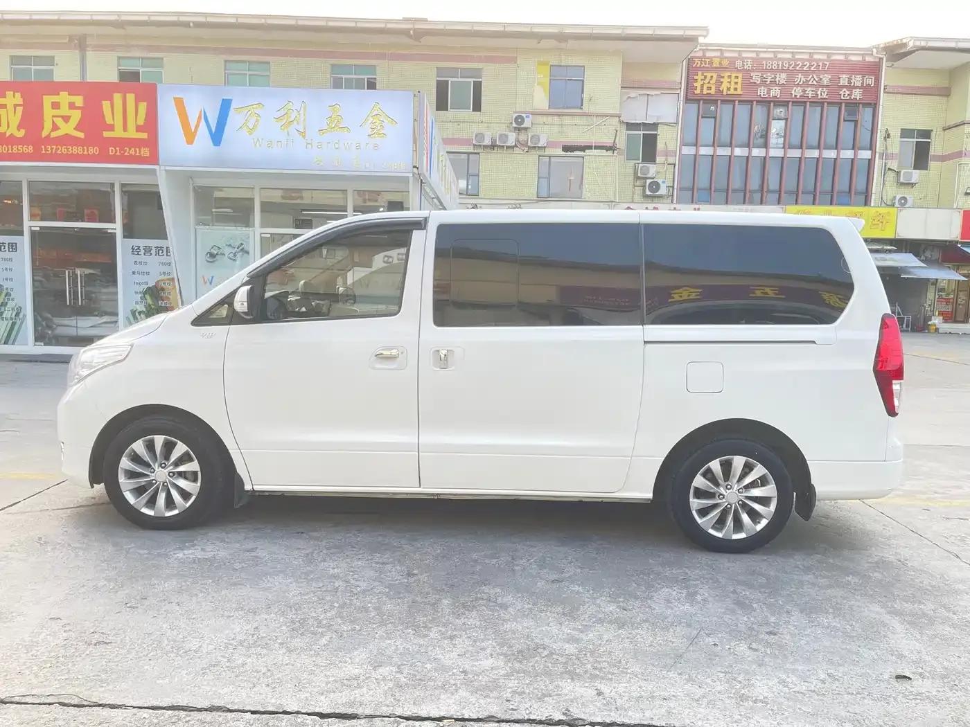Fengxing CM7 2016 2.0T Automatic Premium Edition — миниатюра 3