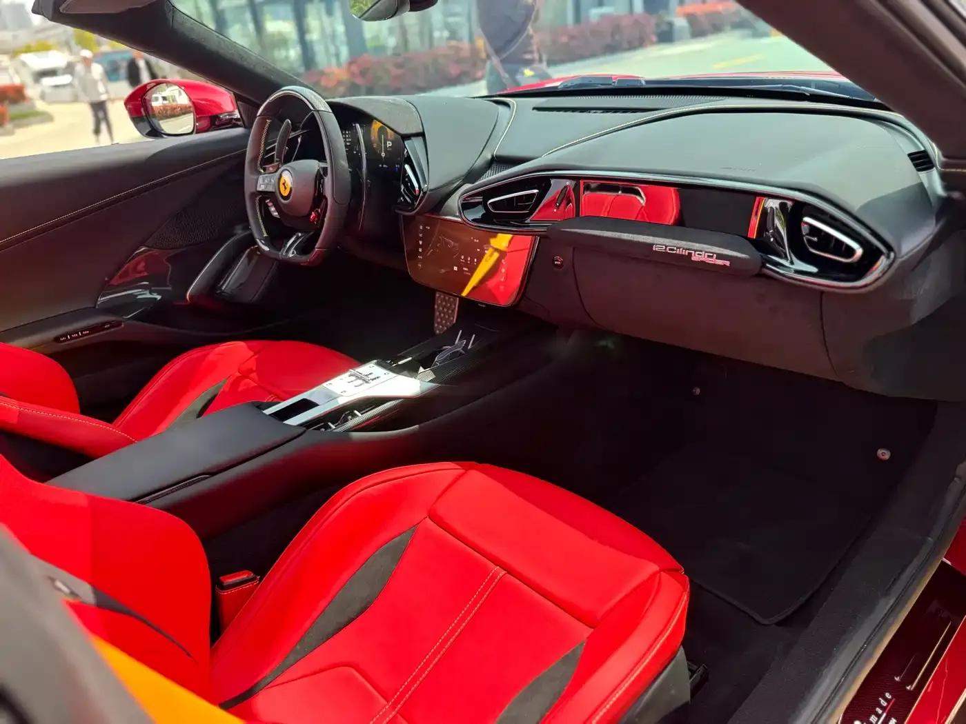Ferrari 12 Cilindri 2024 6.5L Spider — миниатюра 6