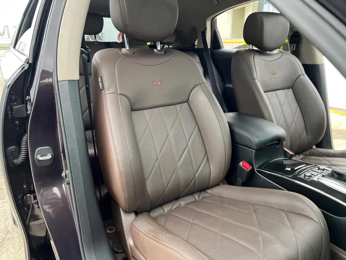 Infiniti FX 2011 FX35 Standard Edition — миниатюра 12