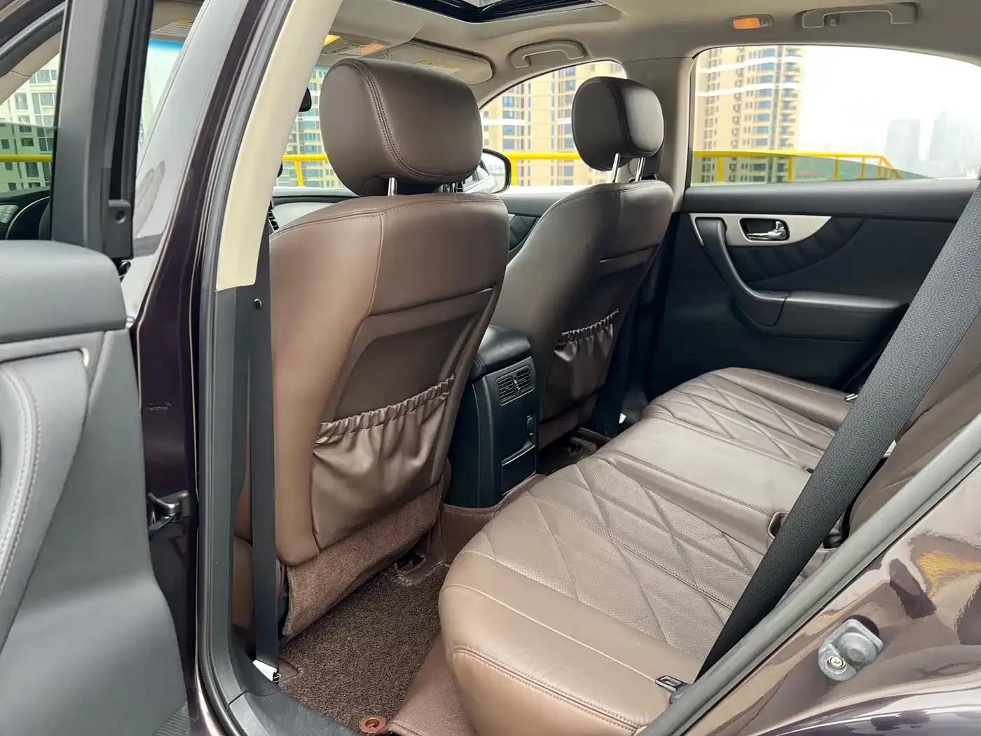 Infiniti FX 2011 FX35 Standard Edition — миниатюра 8