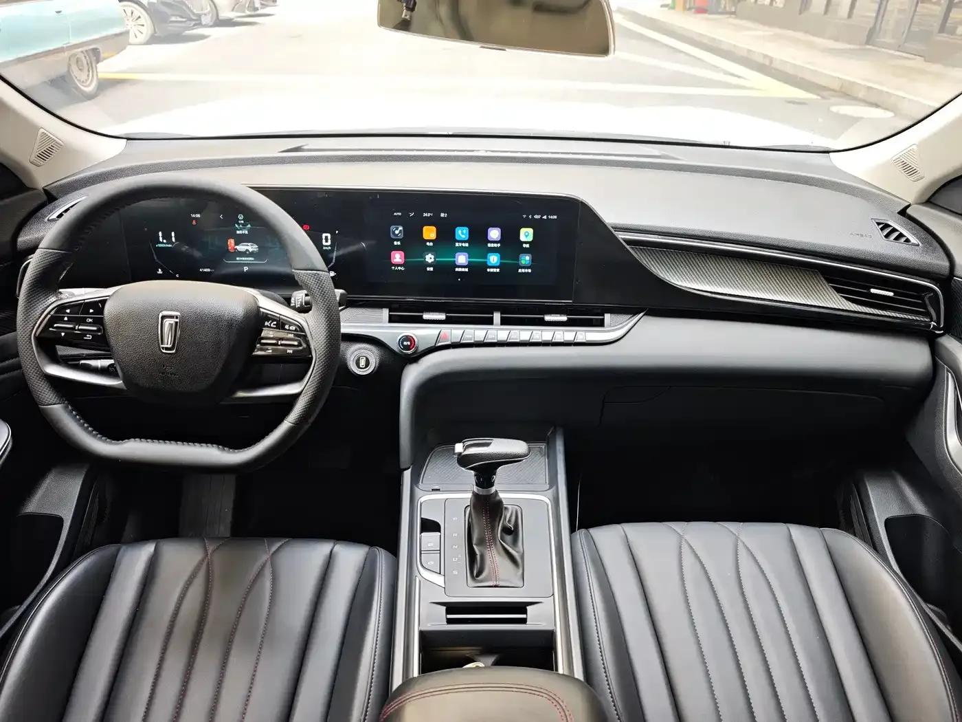 Bestune T55 2023 1.5T Automatic Leap Forward Edition — миниатюра 4