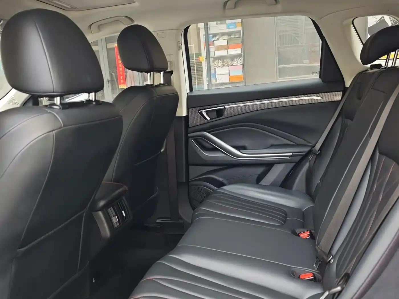 Bestune T55 2023 1.5T Automatic Leap Forward Edition — миниатюра 5