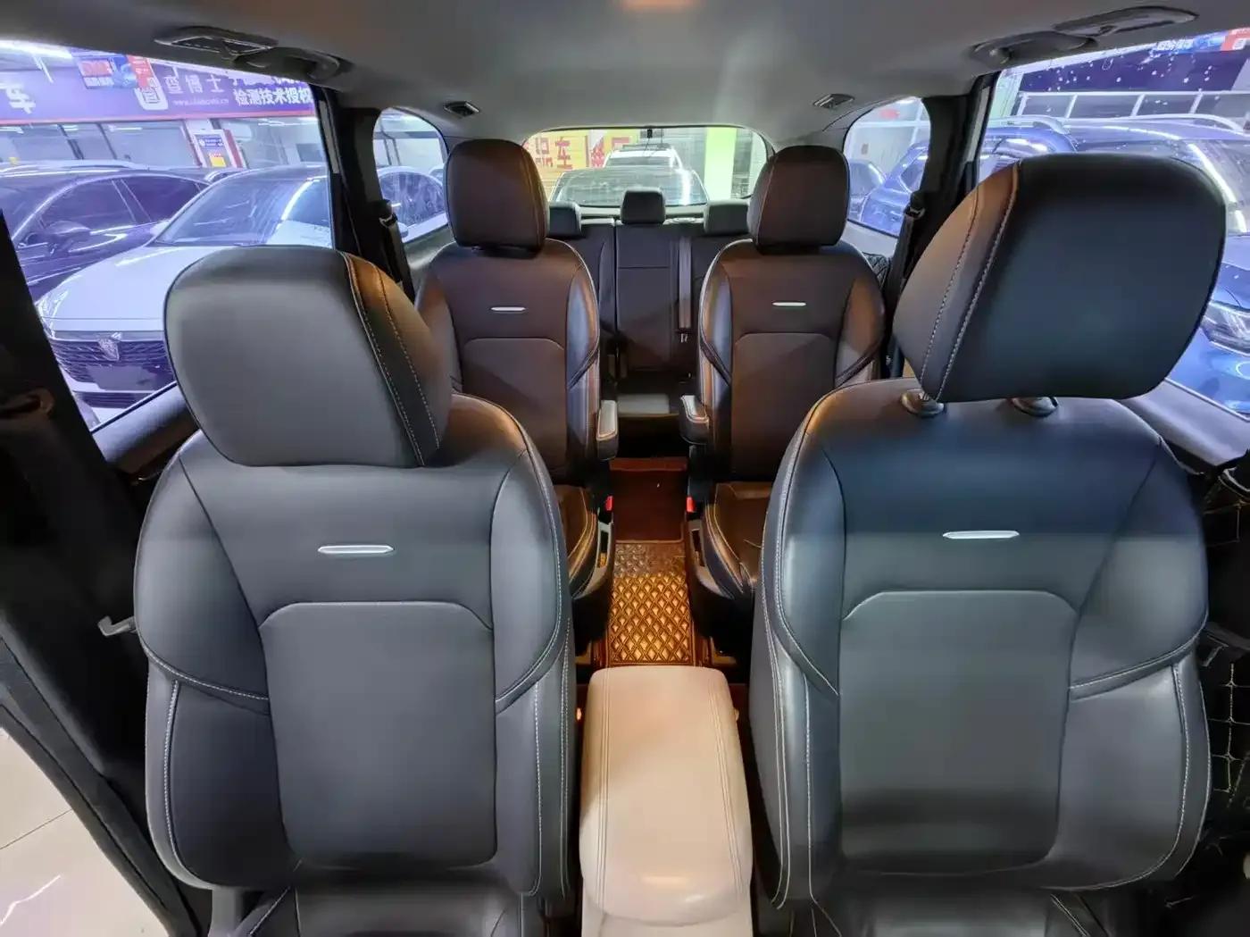 Everyone 5 2022 430KM Elite Edition 7-seater — миниатюра 5