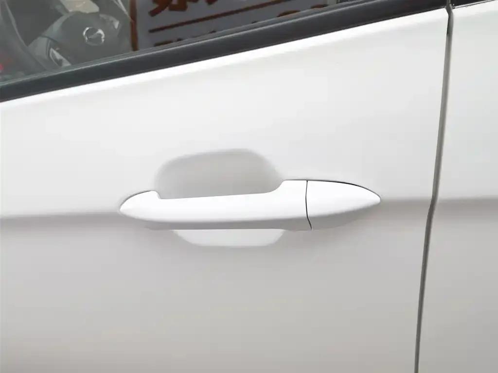 Trumpchi GA3S Vision 2014 1.6L Automatic Luxury ESP Edition — миниатюра 18