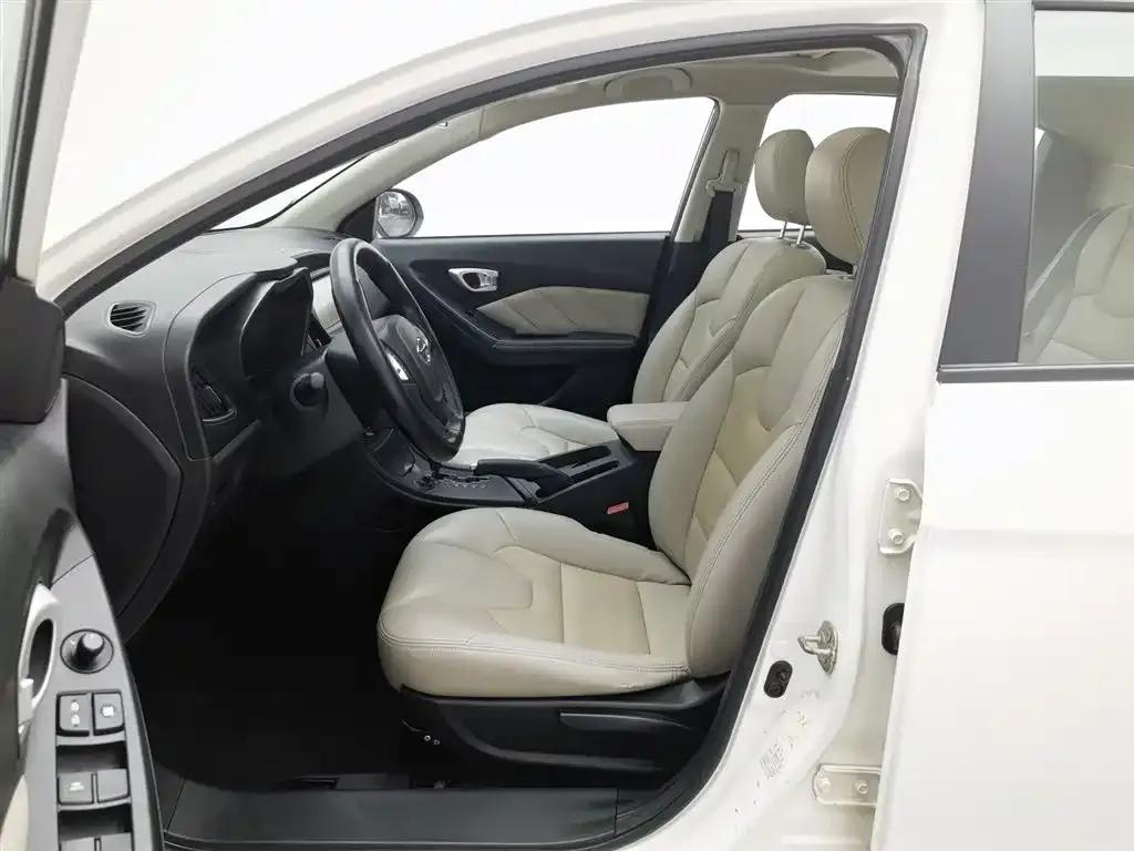 Trumpchi GA3S Vision 2014 1.6L Automatic Luxury ESP Edition — миниатюра 10