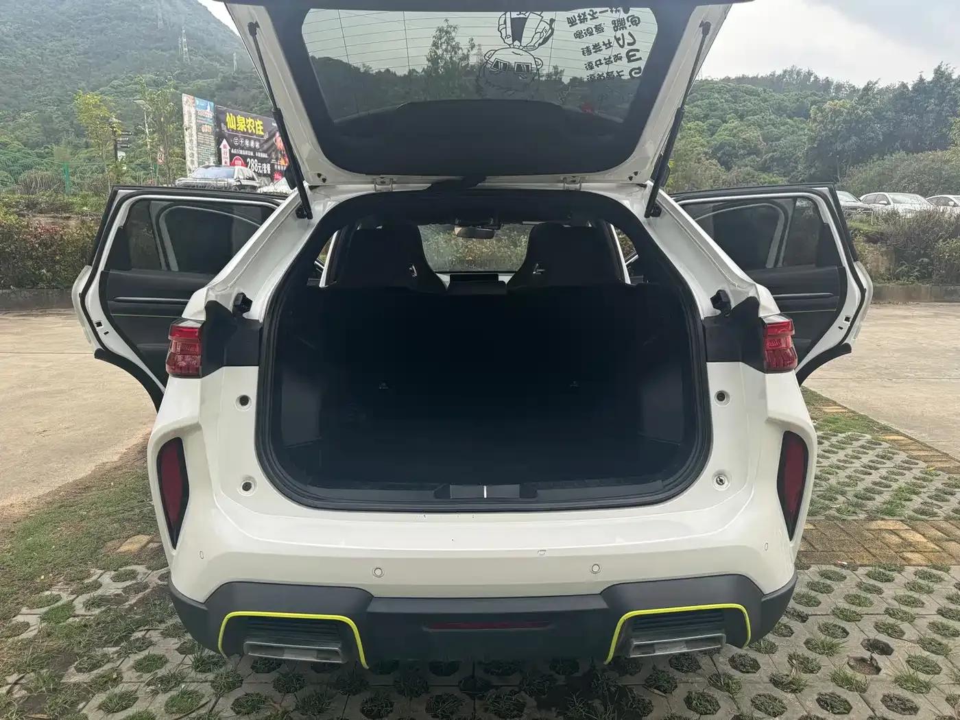 Haval H6S 2022 2.0T 2WD Joyful Edition — миниатюра 16