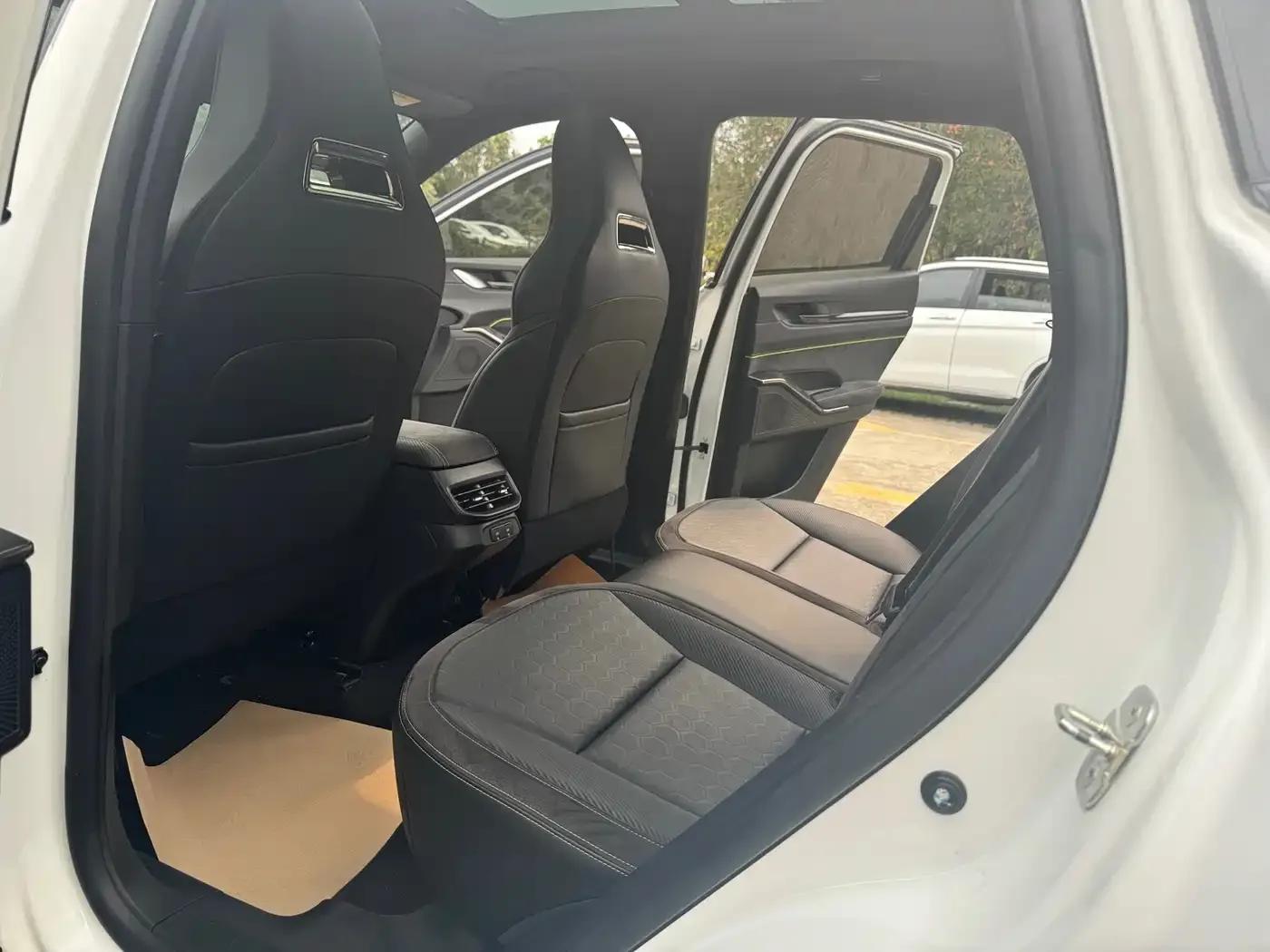 Haval H6S 2022 2.0T 2WD Joyful Edition — миниатюра 7