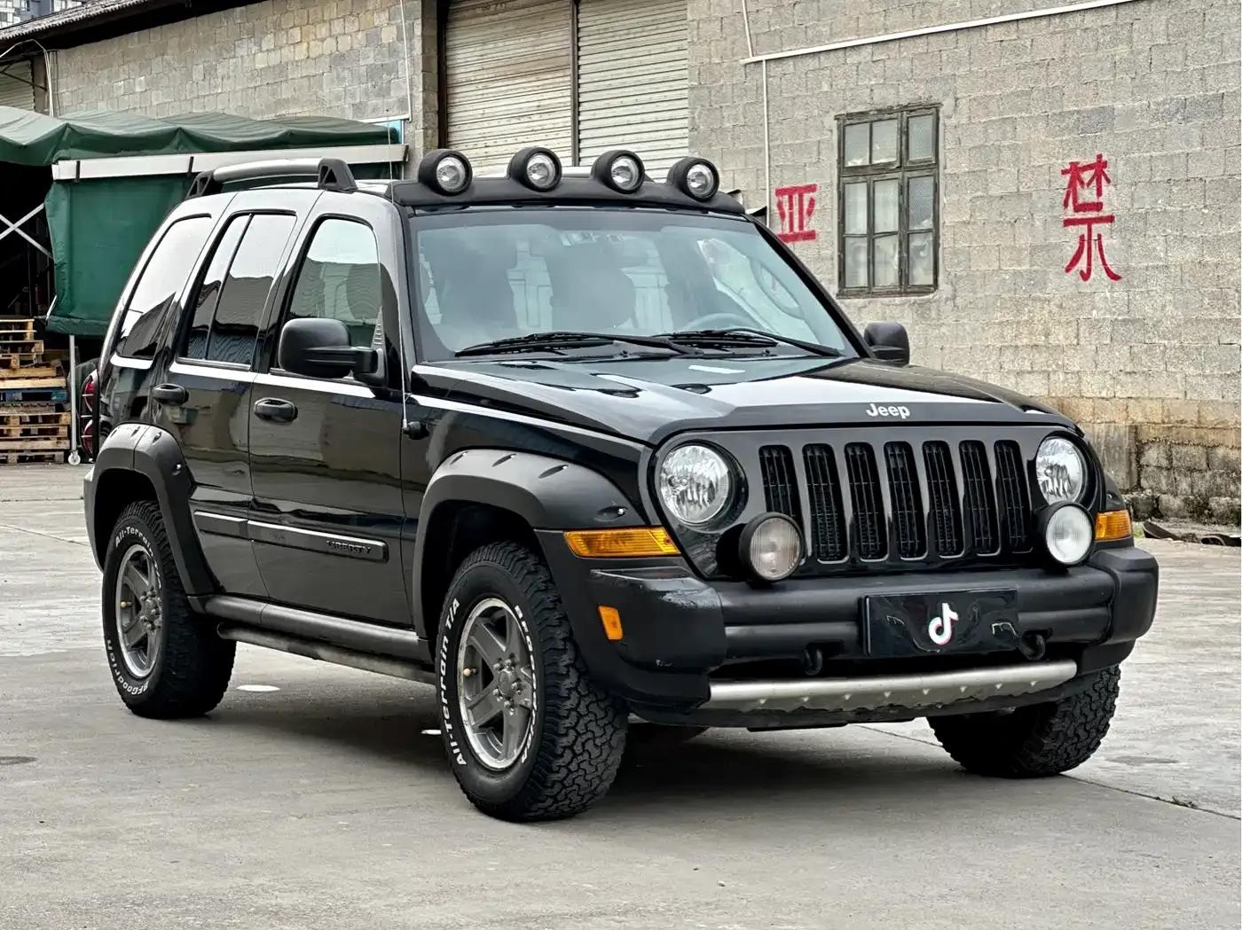 2004 Liberty 3.7L — миниатюра 3