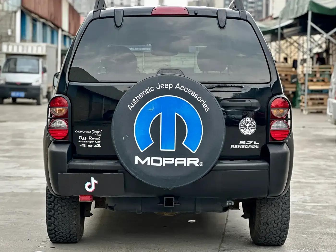 2004 Liberty 3.7L — миниатюра 5