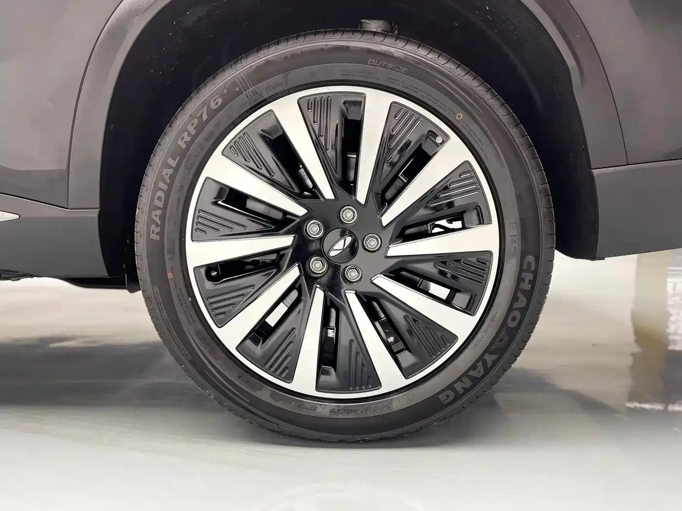 Fengyun T8 2025 1.5T 130km Premium Edition 5-seater — миниатюра 15