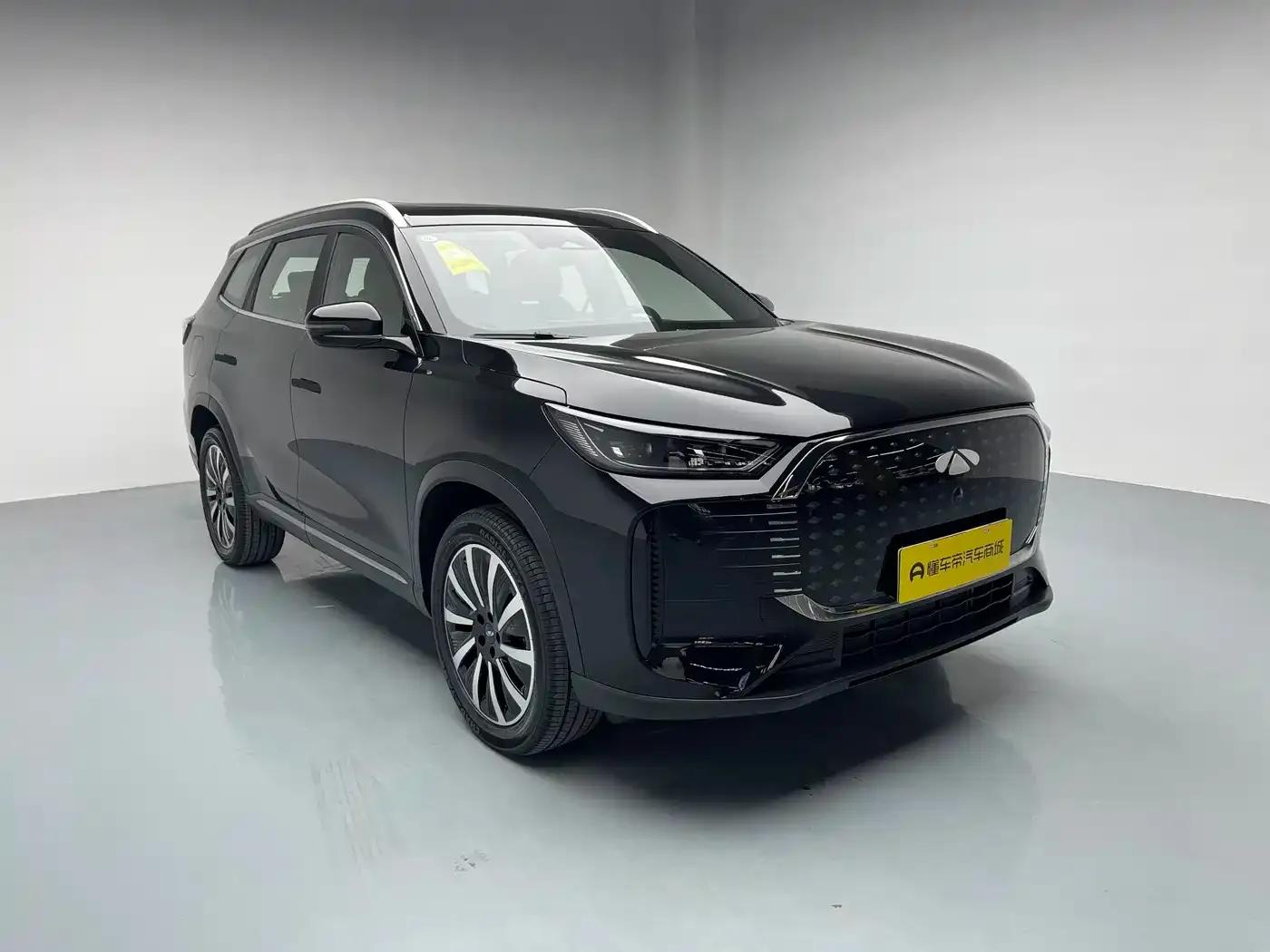 Fengyun T8 2025 1.5T 130km Premium Edition 5-seater — миниатюра 5