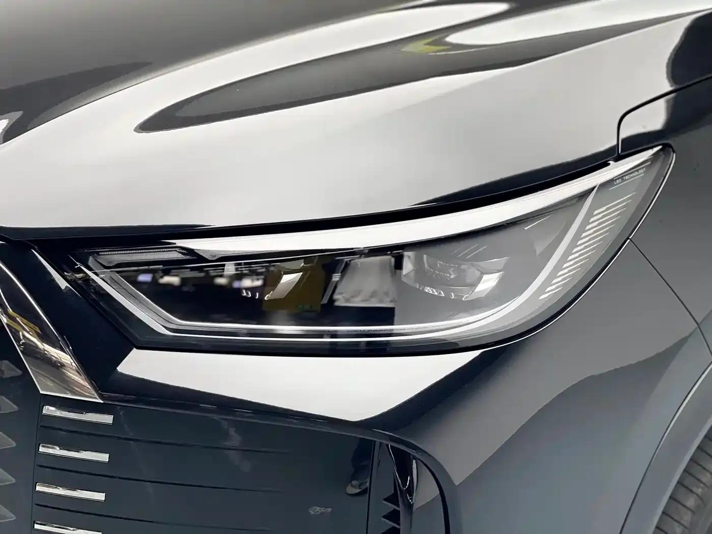 Fengyun T8 2025 1.5T 130km Premium Edition 5-seater — миниатюра 7