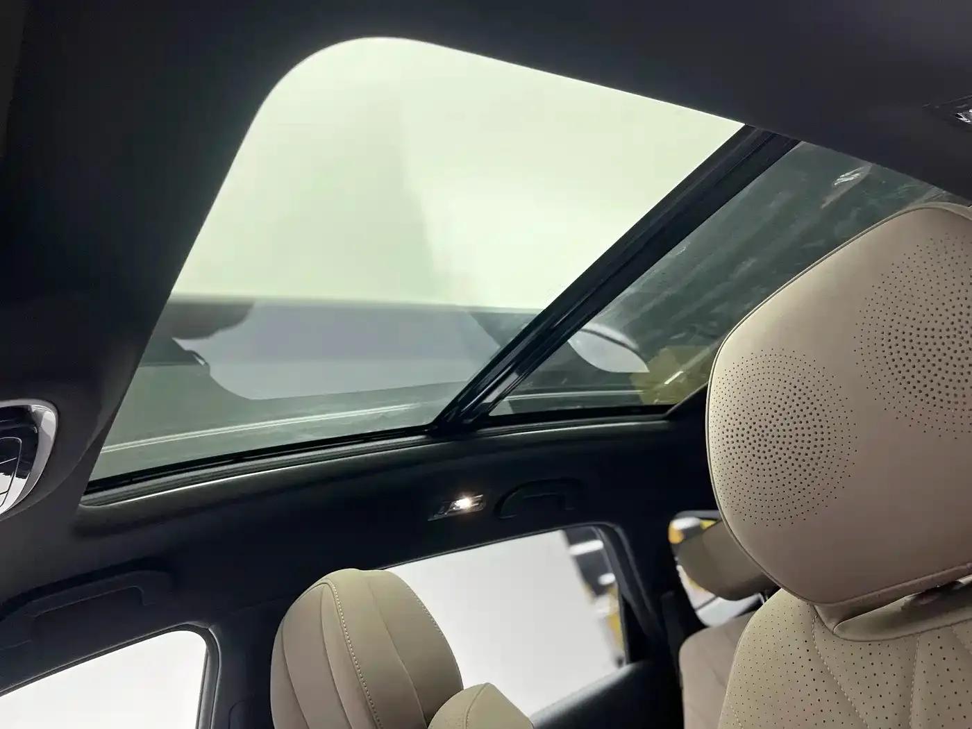 Fengyun T8 2025 1.5T 130km Premium Edition 7-seater — миниатюра 12