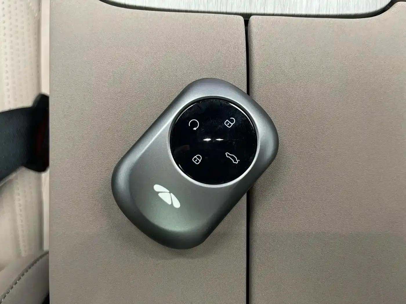 Fengyun T8 2025 1.5T 130km Premium Edition 7-seater — миниатюра 17