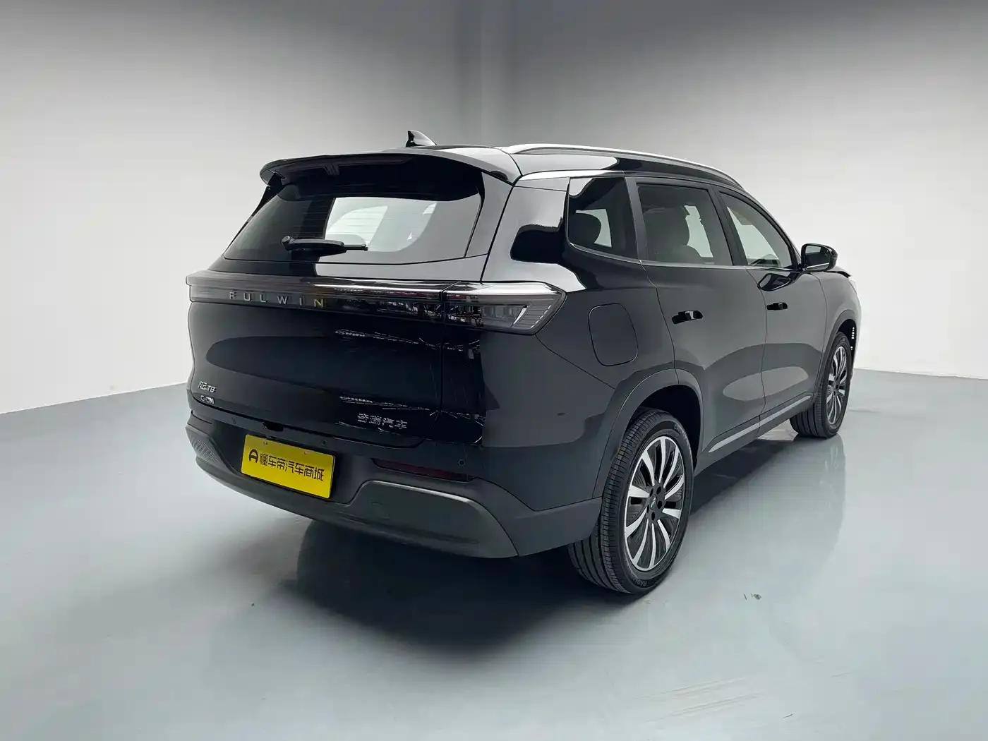 Fengyun T8 2025 1.5T 130km Premium Edition 7-seater — миниатюра 4