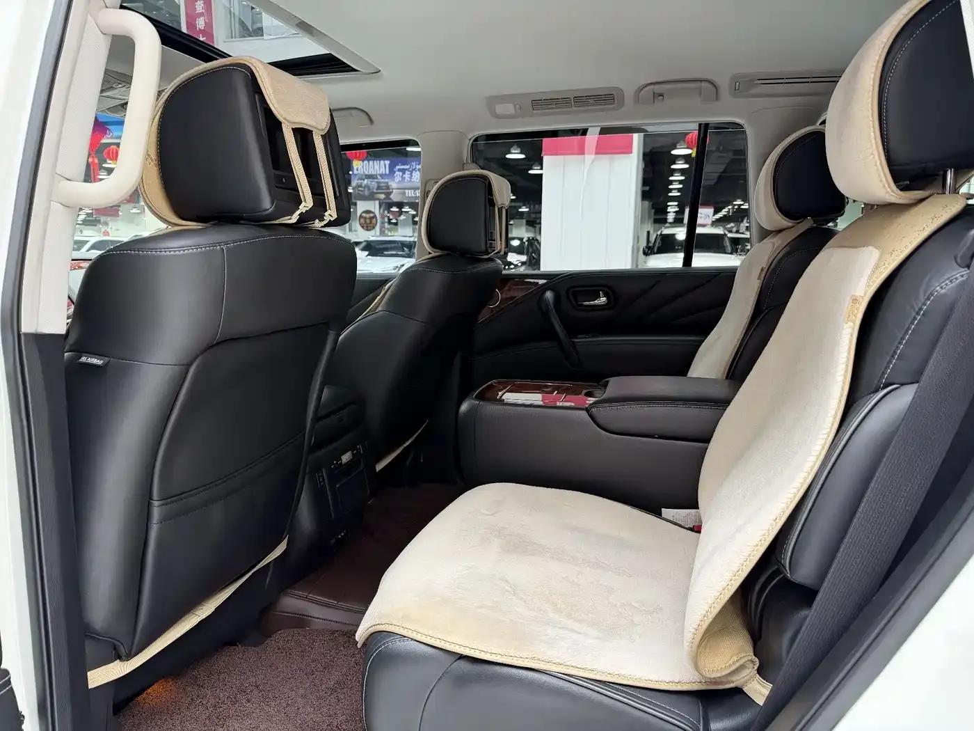 Infiniti QX80 2016 5.6L 4WD — миниатюра 14