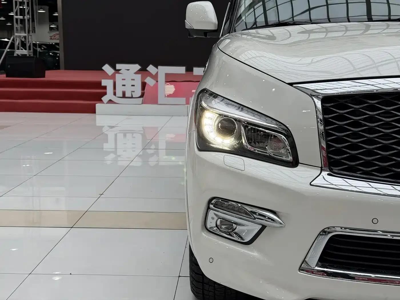 Infiniti QX80 2016 5.6L 4WD — миниатюра 4