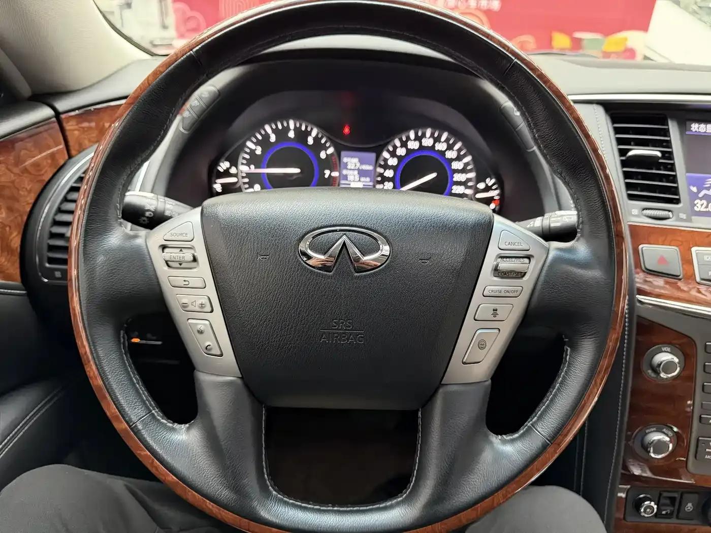 Infiniti QX80 2016 5.6L 4WD — миниатюра 6