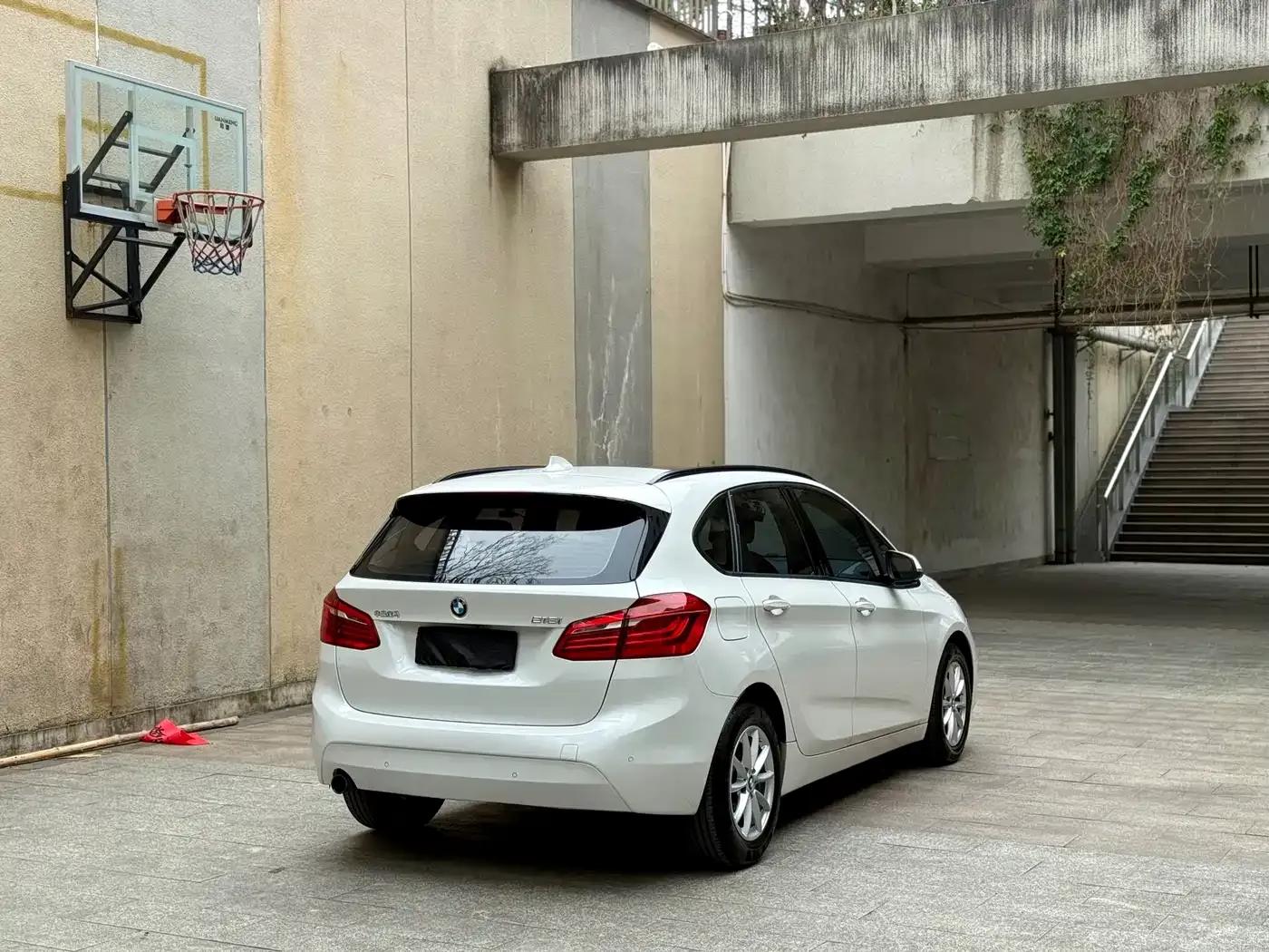 2016 BMW 2 Series Gran Tourer 218i Fashion Edition — миниатюра 4