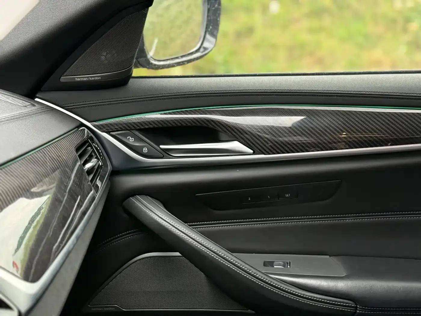 2021 BMW M5 — миниатюра 10