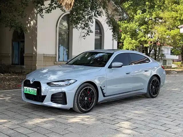BMW i4 2023 eDrive35