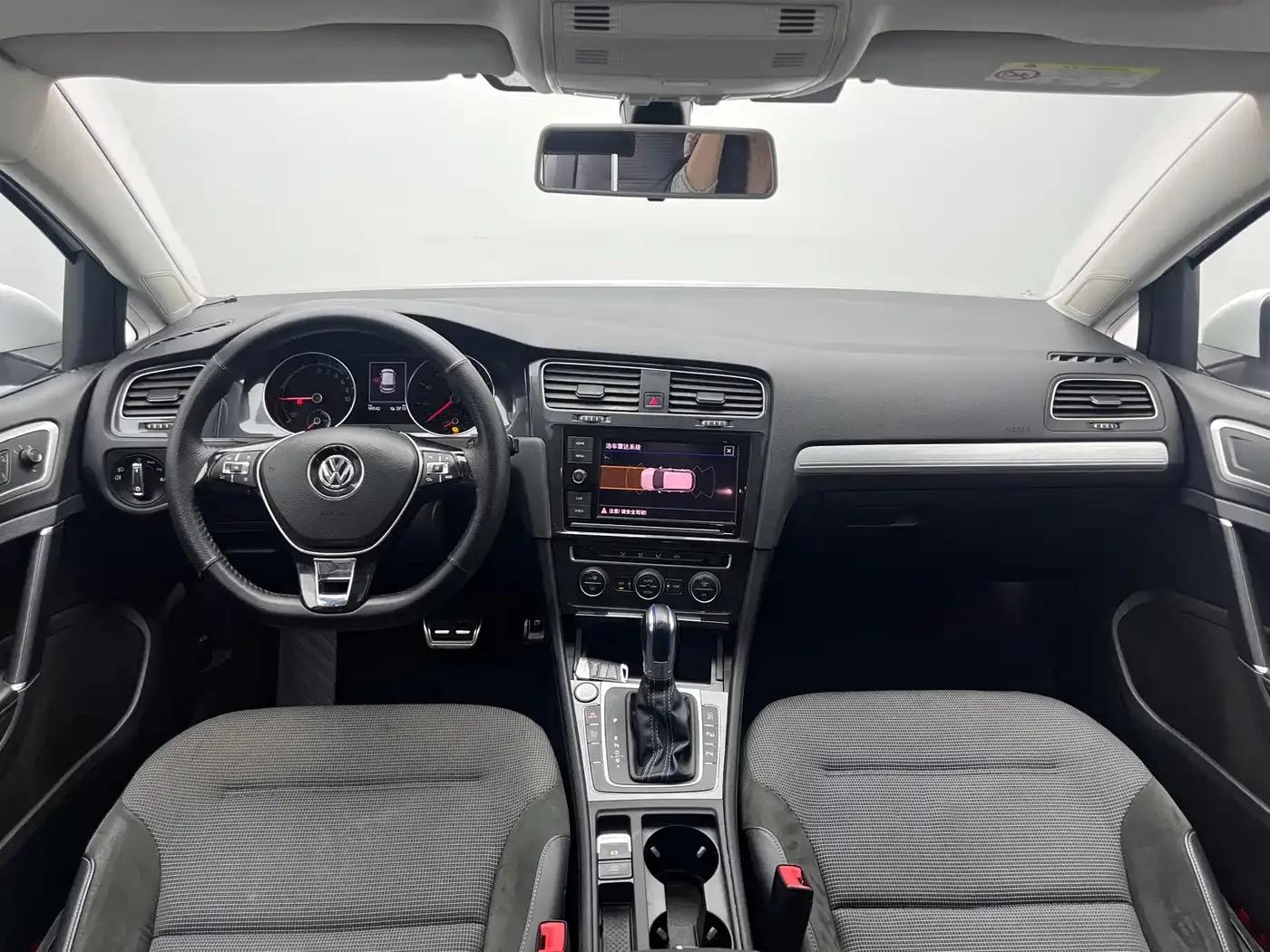 2020 Golf EV — миниатюра 19