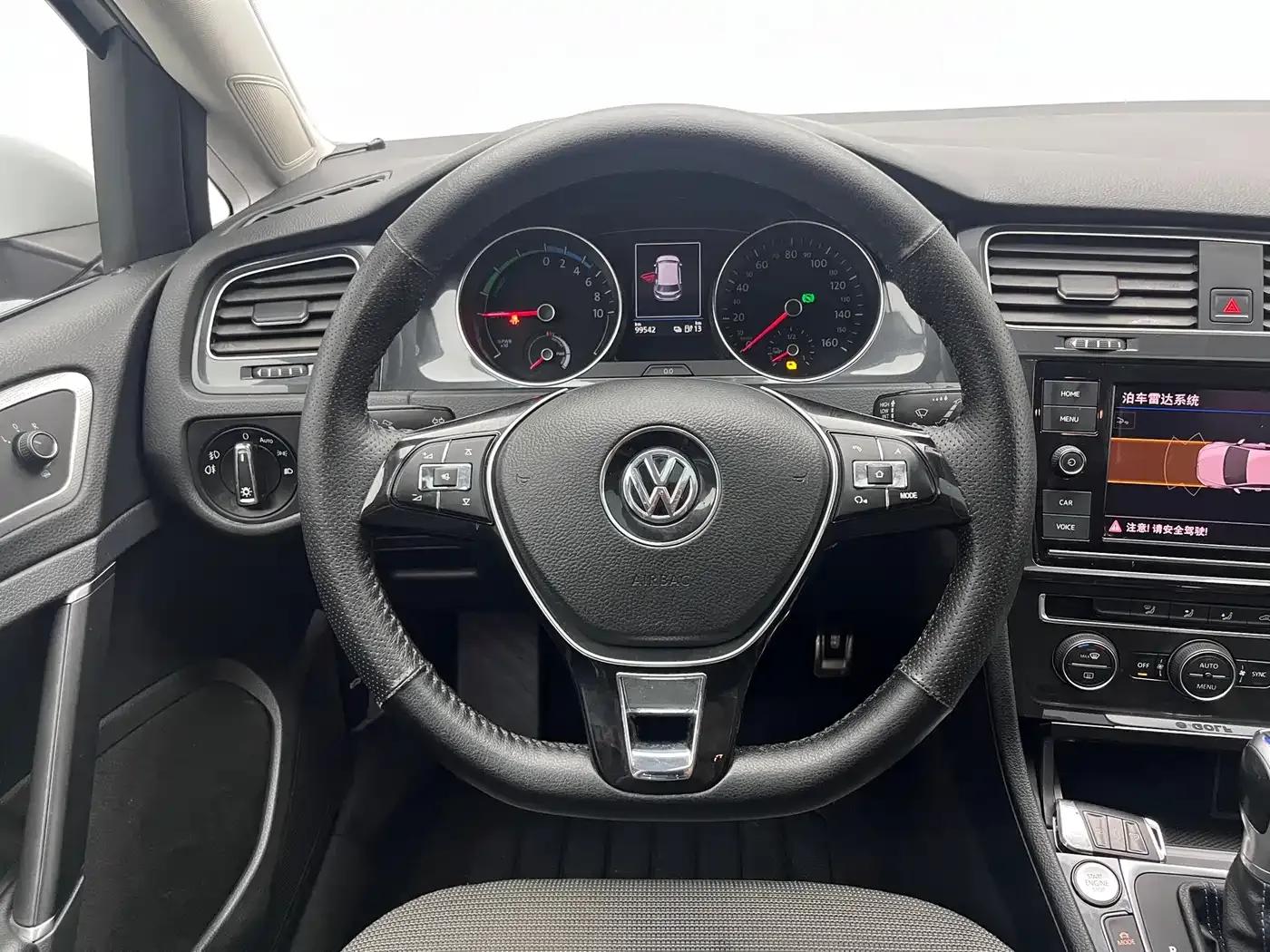 2020 Golf EV — миниатюра 20