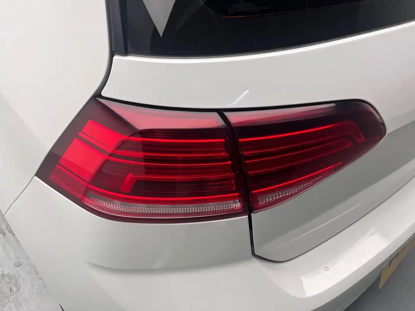 2020 Golf EV — миниатюра 10