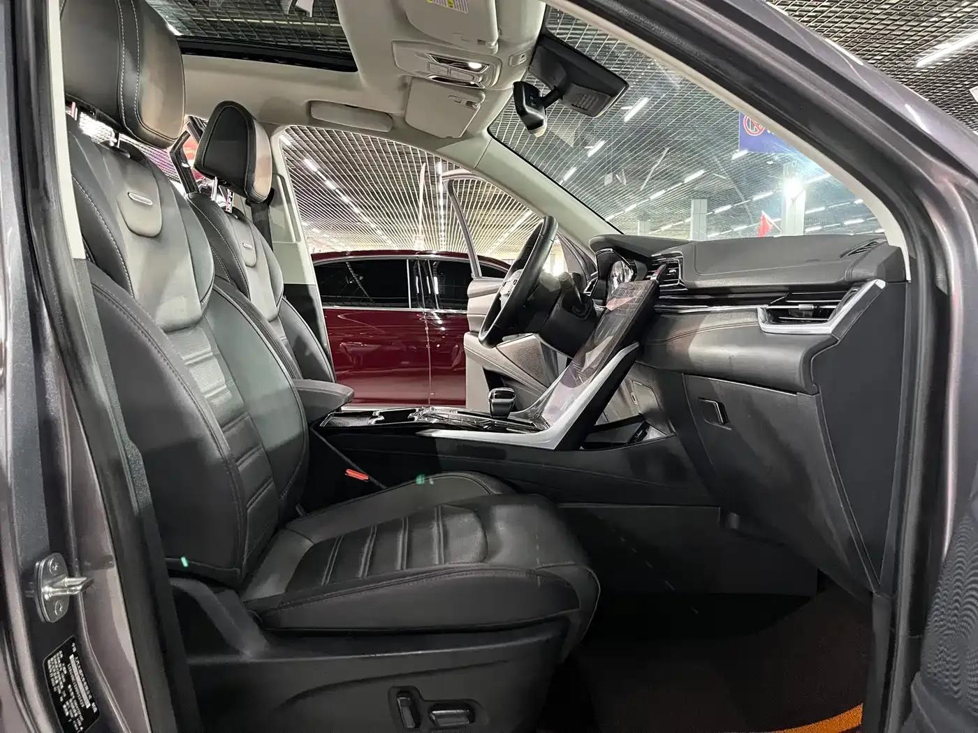 Maxus D60 2022 1.5T Automatic Smart Edition 7-seater — миниатюра 9