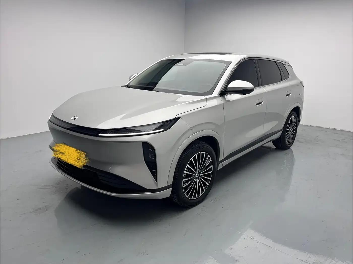 Dongfeng Fengshen L8 2025 Model 185KM Dream Edition — миниатюра 1