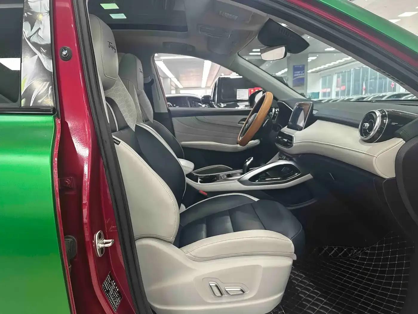 MG Pilot 2021 400TGI Automatic 2WD Trophy Flagship Edition — миниатюра 7