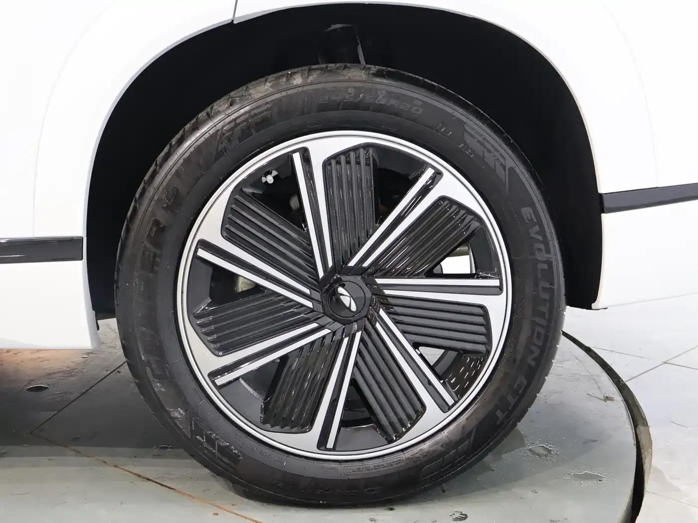 Fengyun T10 2025 Model 210 Luxury Edition — миниатюра 5
