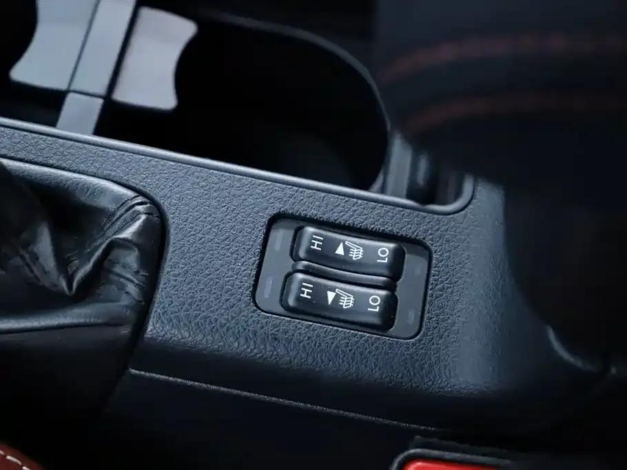 Impreza 2014 2.5T WRX STi Sedan — миниатюра 12
