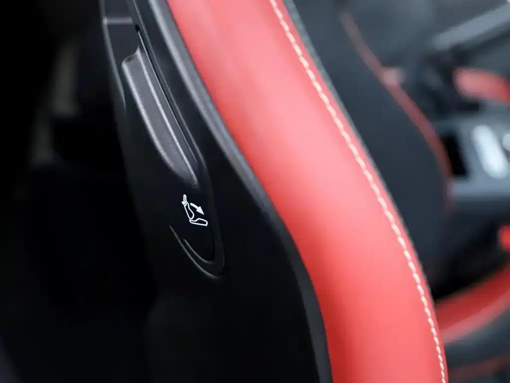 Impreza 2014 2.5T WRX STi Sedan — миниатюра 17