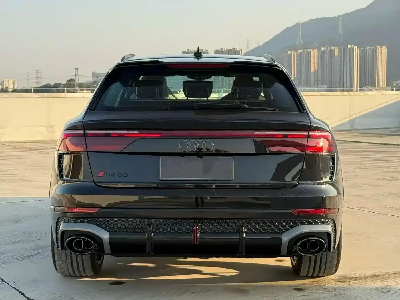 2025 Audi RS Q8 4.0T Performance — миниатюра 5