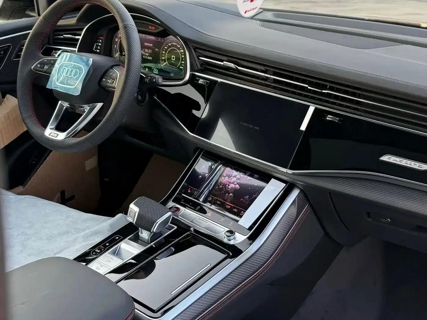 2025 Audi RS Q8 4.0T Performance — миниатюра 7