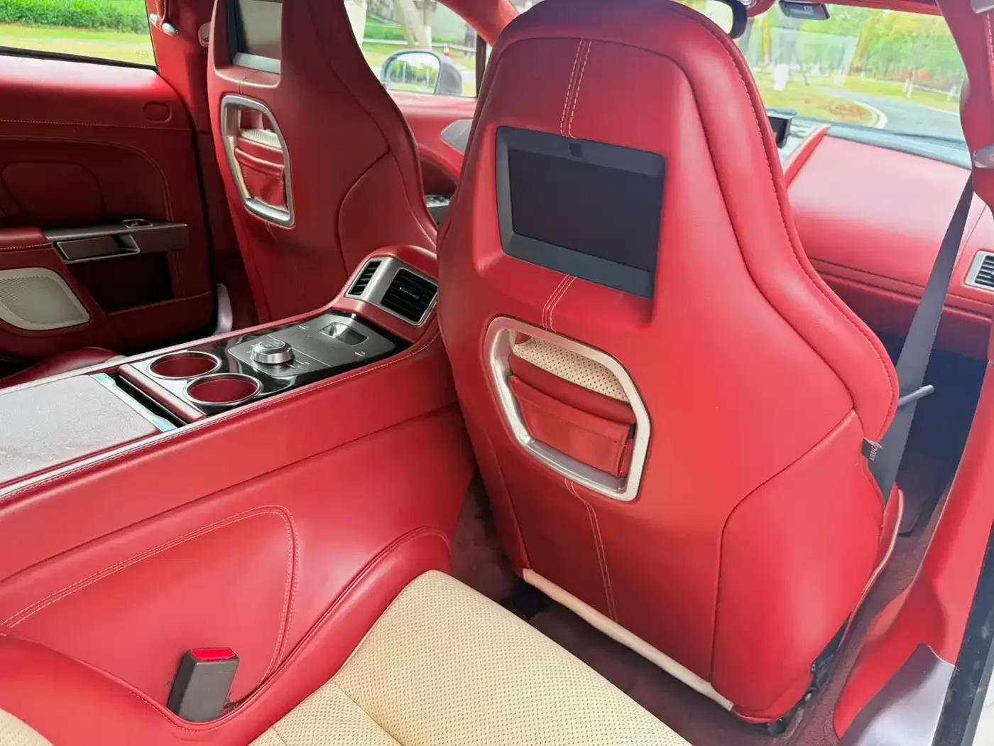 2010 Rapide 6.0L — миниатюра 14