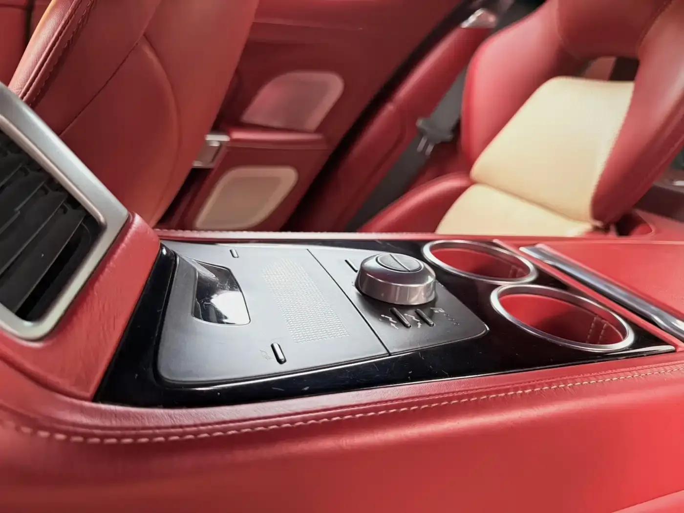 2010 Rapide 6.0L — миниатюра 18
