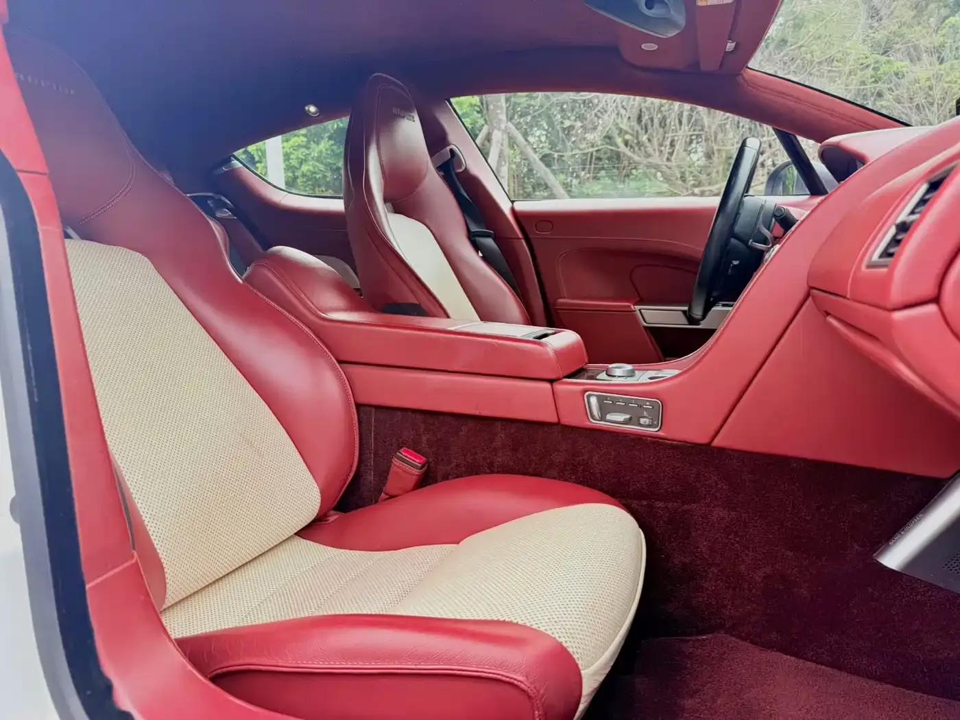 2010 Rapide 6.0L — миниатюра 9