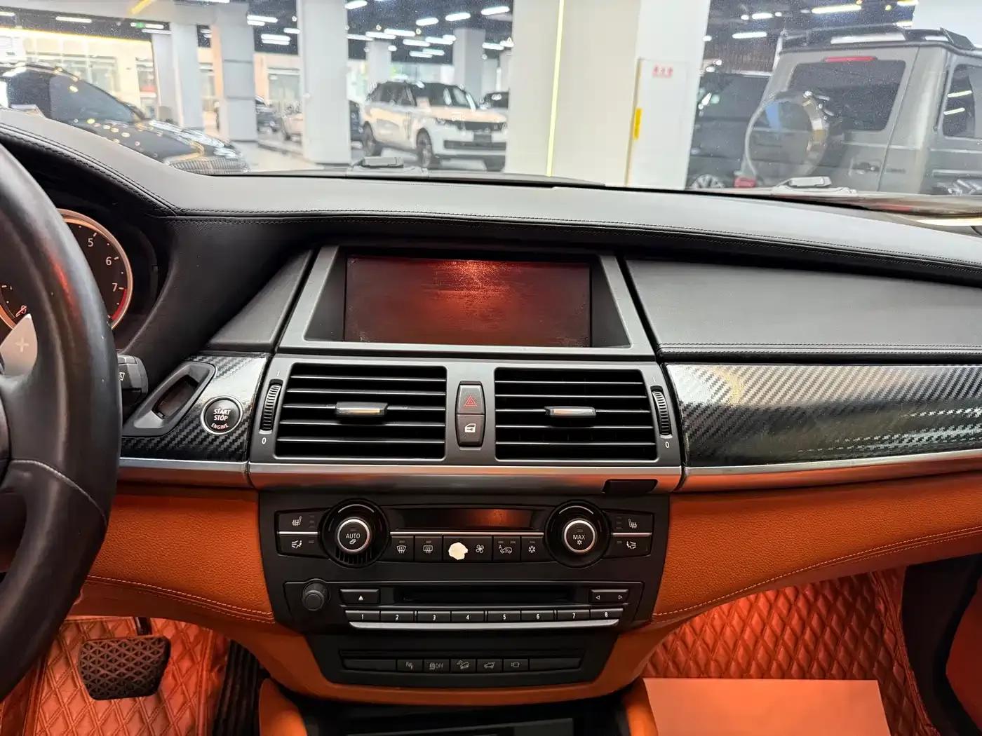 2013 BMW X6 M — миниатюра 10