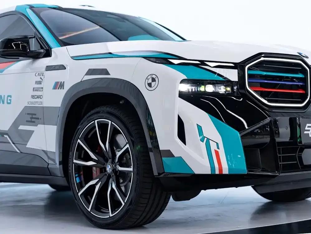 BMW XM 2023 50e — миниатюра 21