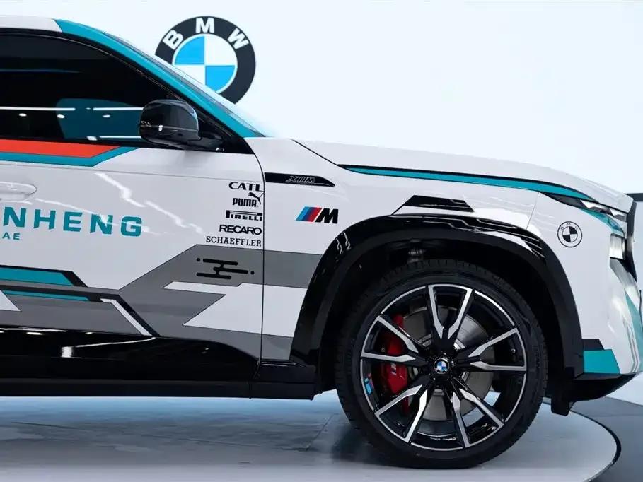 BMW XM 2023 50e — миниатюра 23